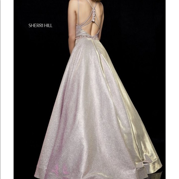 Prom dress - Picture 2 of 3